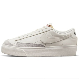 Scarpe Nike Blazer Low Platform M DJ0292-105 bianca
