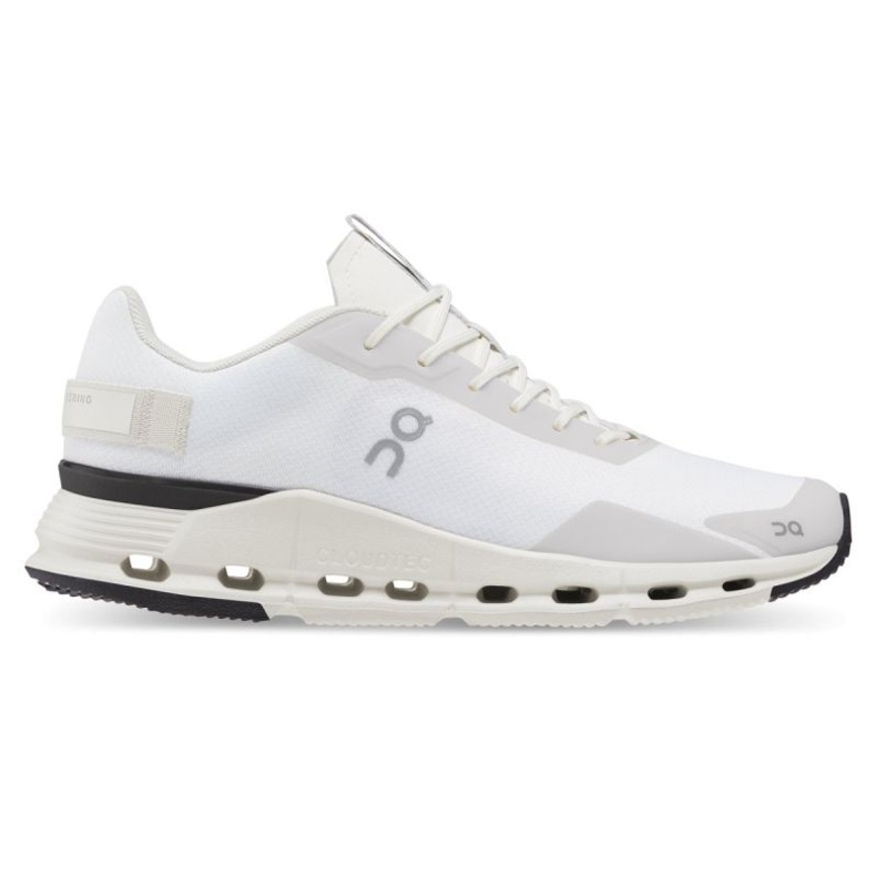 On Running Scarpe da corsa Cloudnova Form 2698478 bianca