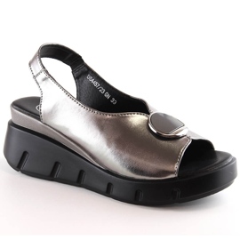 Sandali da donna in pelle con zeppa e plateau metallico Filippo DS4457 grigio