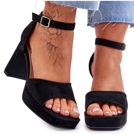 Sandali con plateau classici in pelle scamosciata neri di classe nero
