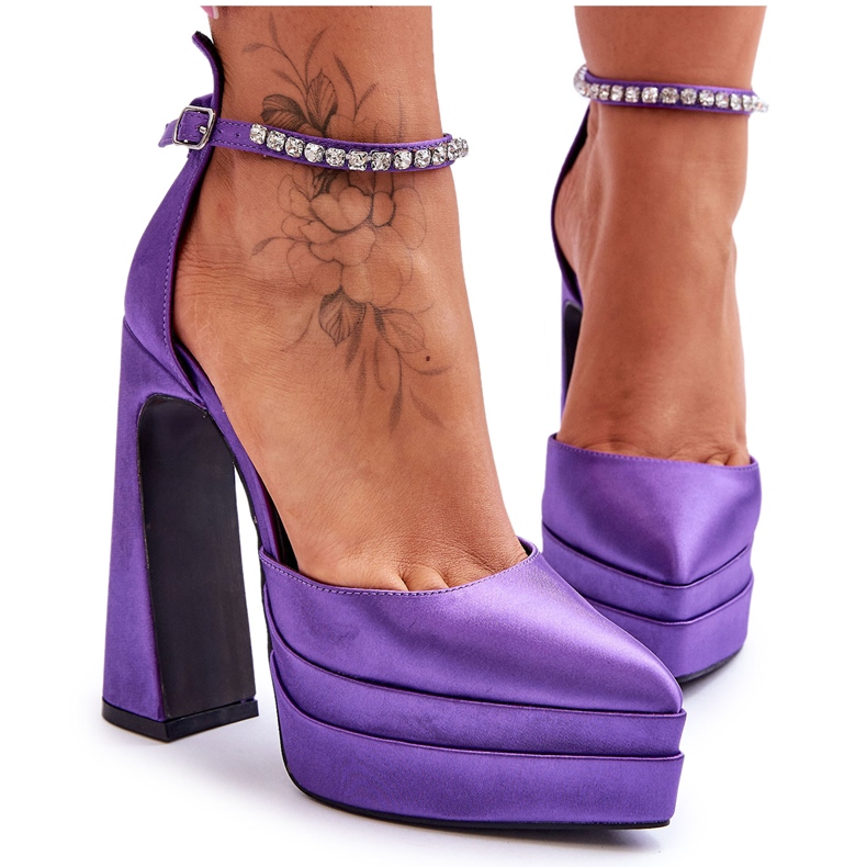 Décolleté Alla Moda Su Un Tacco Viola Santoro