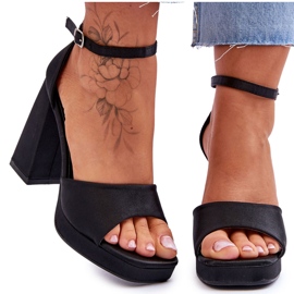 Sandali di raso su tacchi massicci Black Eternity nero