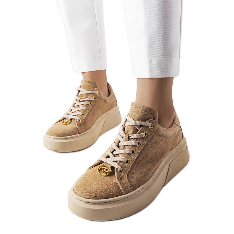 Scarpa Karino in camoscio beige