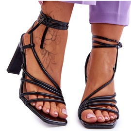 Sandali alla moda Tessoro con tacco nero