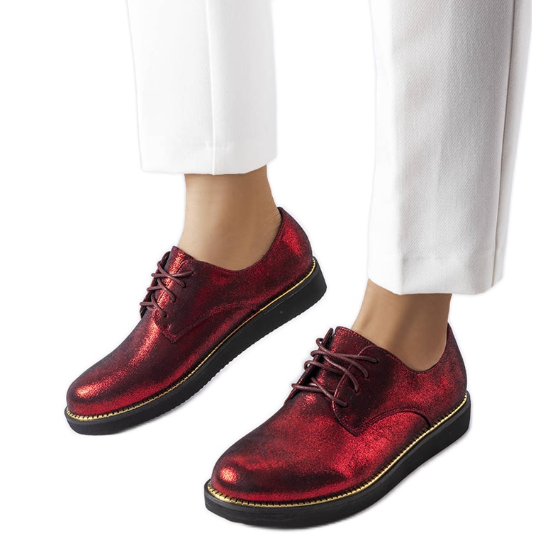Scarpe in broccato glitter rosso di Cemetery