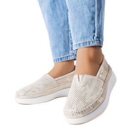 Scarpe traforate dorate Noruega d'oro