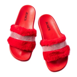 Ciabatte in pelliccia rossa con strass di Carrito rosso