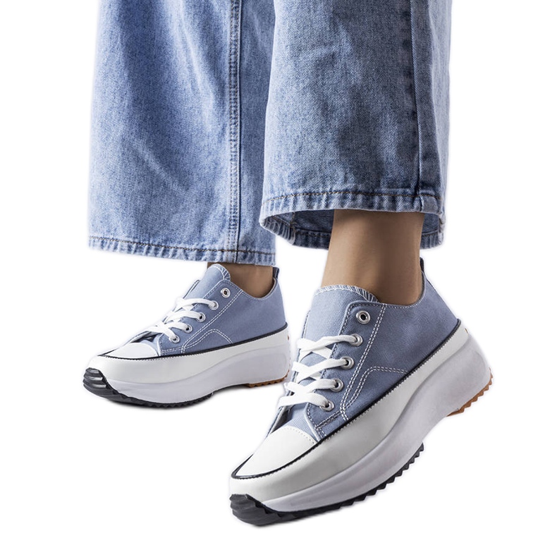 Sneakers con plateau blu di McKeylor