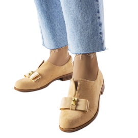 Brogue beige con fiocco di Poplar