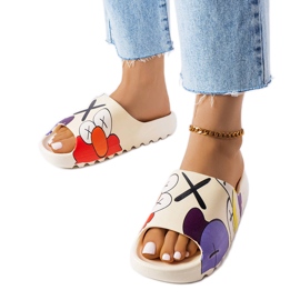 Ciabatte beige con battistrada e stampe