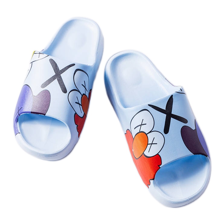 BM Infradito blu con stampe