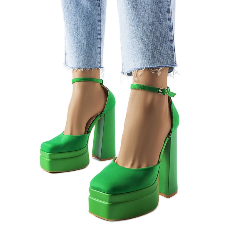 Décolleté verdi con tacco alto di Romines verde