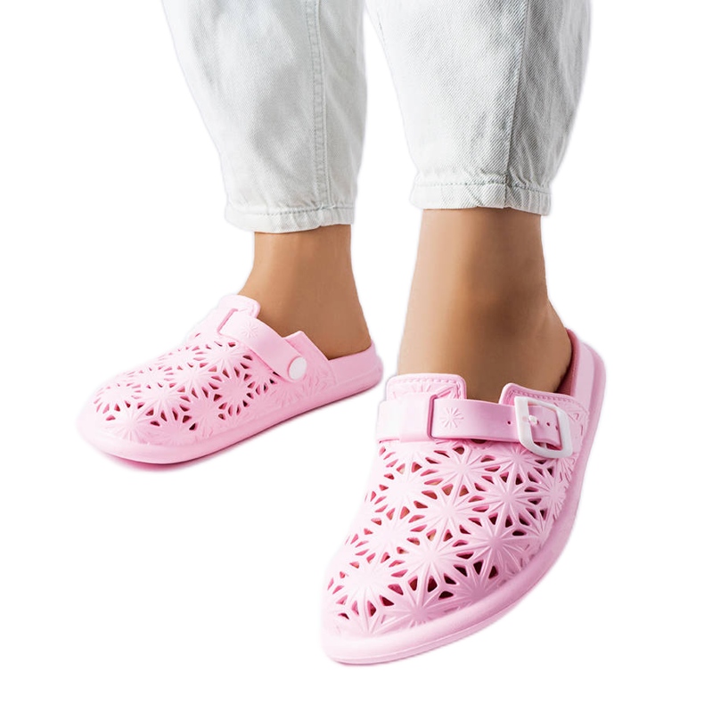 Ciabatte in gomma traforata rosa di Peverell