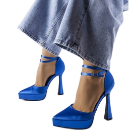 Décolleté blu con tacco alto di Dallas