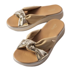 Sandali con zeppa beige e oro di Luce