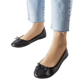 Ballerine nere decorate con un fiocco Vaillancour nero