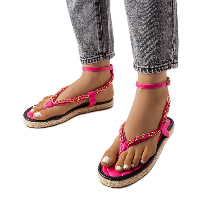 Sandali rosa decorati con una catena di Varieur