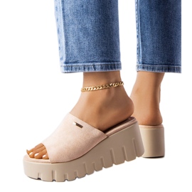 PA1 Sandali beige con zeppa alta di Bourdette