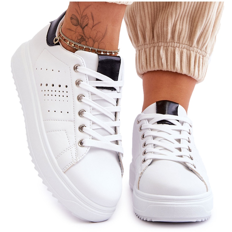 Scarpe sportive da donna bianche e nere Be First! bianca