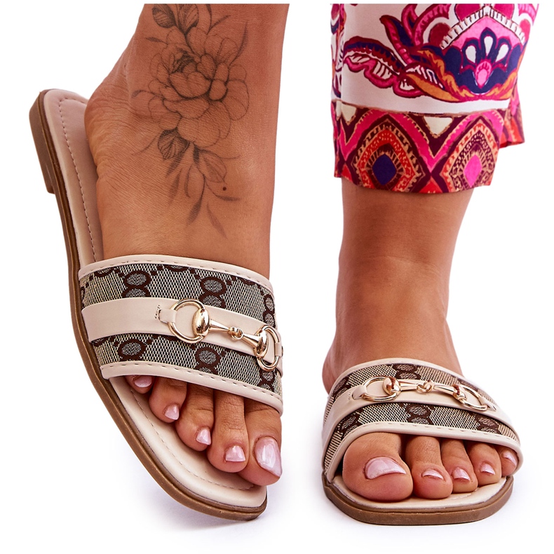 Tacchi piatti classici Beige Marlene