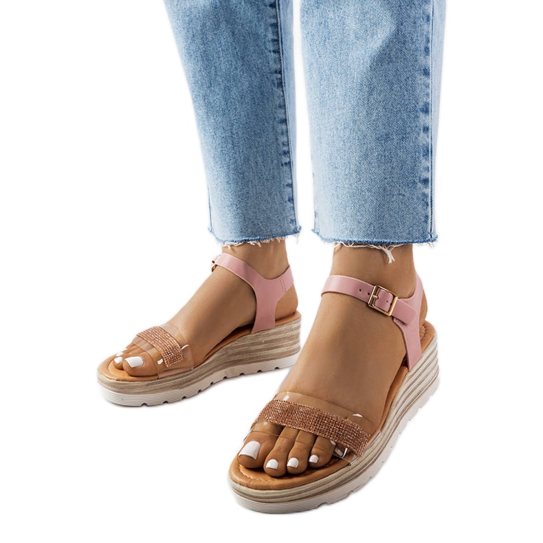 Sandali con zeppa rosa di Bussière