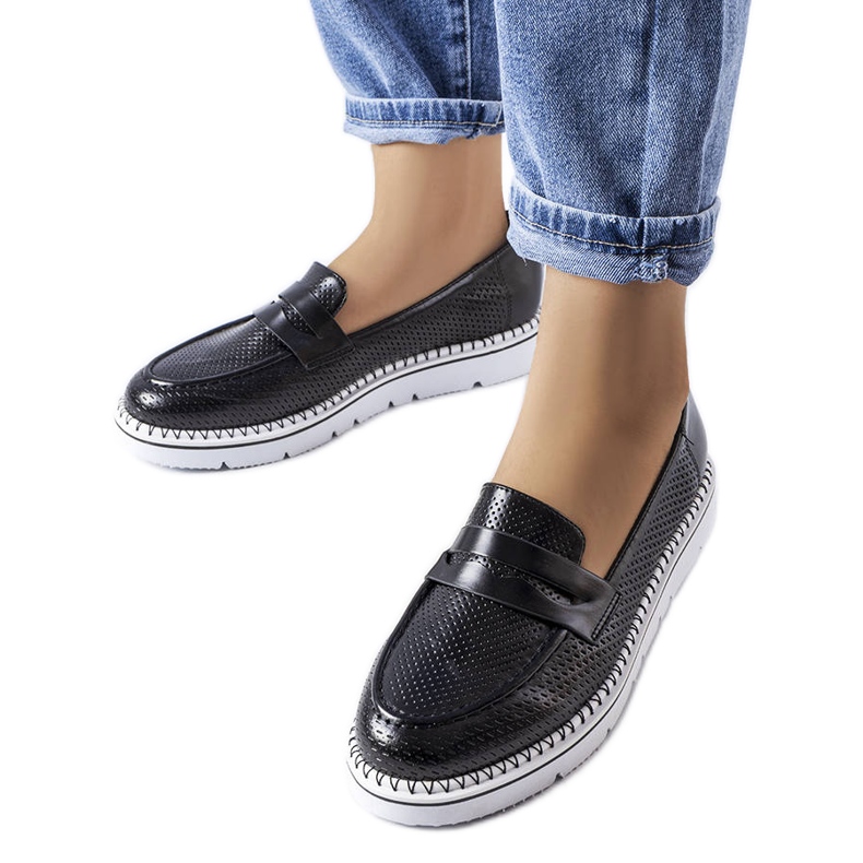 Brogue traforate nere di Bloomsburg nero