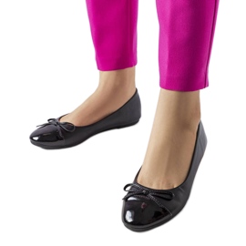 Ballerine con punta in vernice nera di Despins nero