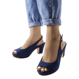 Sandali a blocchi blu navy di Dionne