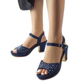Sandali blu navy con tacco alto di Beltane