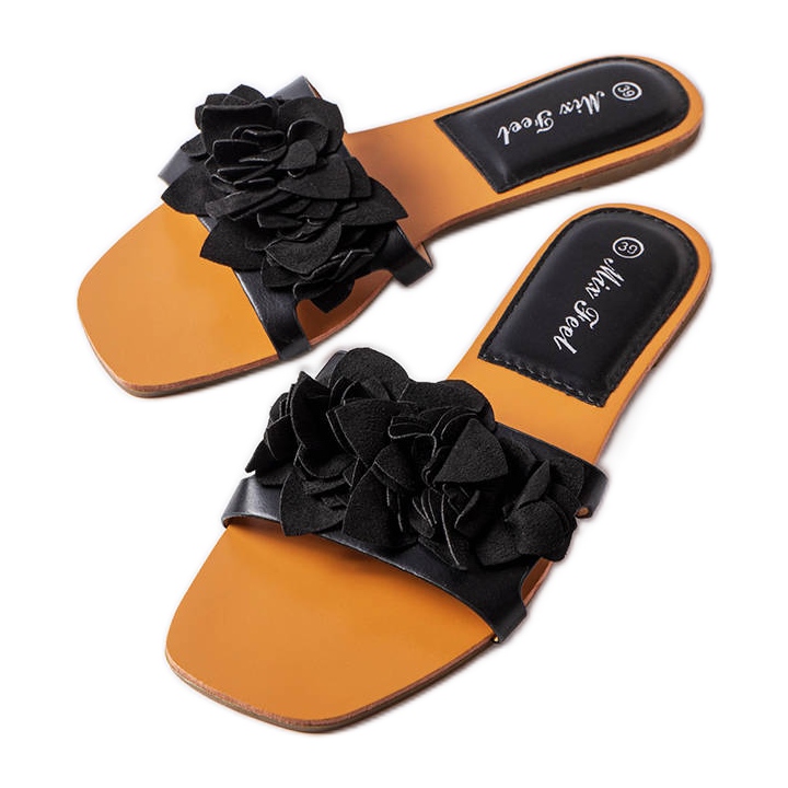 Ciabatte nere decorate con Flowers from Rapids nero