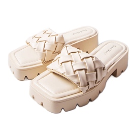 Pantofole beige con suola a trattore di Lora