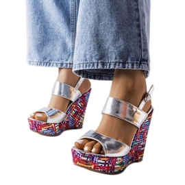 Sandali con zeppa decorati in argento di Westtide d'argento