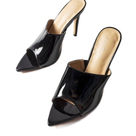 Sandali in vernice nera di Wasima nero
