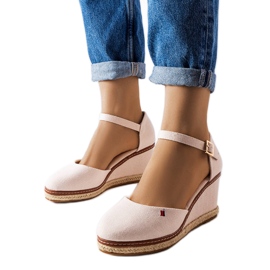 Espadrillas beige con zeppa di Adelinda
