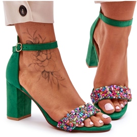 Sandali alla moda con tacchi alti e pietre decorative verdi Love Me verde