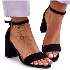 Sandali con tacco alto in camoscio nero Madame