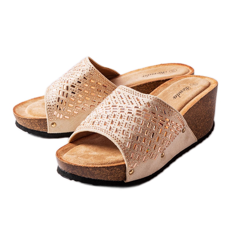 Sandali beige con zeppa di strass di Guymon