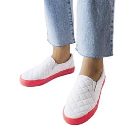 Sneaker senza lacci trapuntate bianche di Balsamo bianco