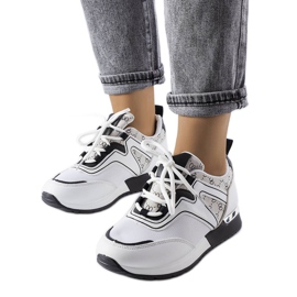 Sneakers bianche con elementi neri di Bedord bianco