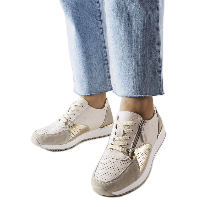 Goodin Scarpe in pelle traforata beige di Galileo