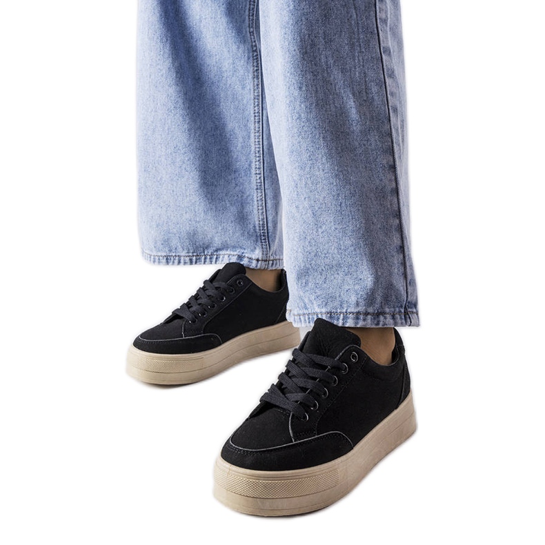 Sneakers nere sulla piattaforma Amathymes nero