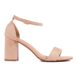 Sandali classici da donna su un palo Shelovet beige