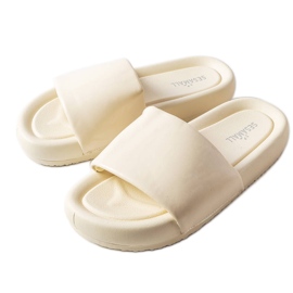 Ciabatte con plateau beige di Franco