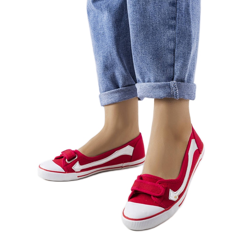Sneaker in tessuto rosso di Winifred
