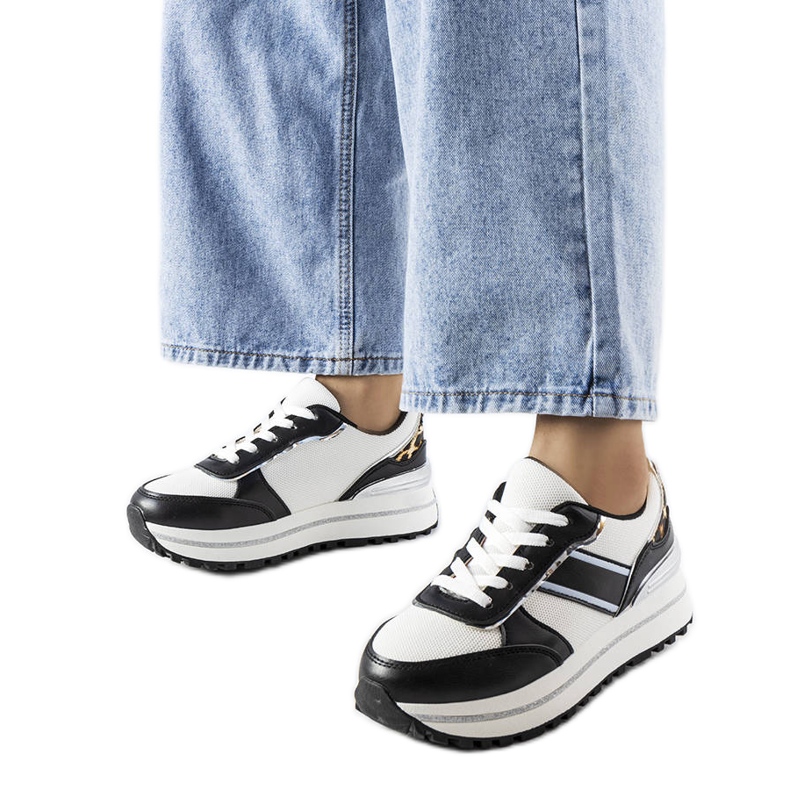 Sneakers nere con inserti glitter di Lang bianca