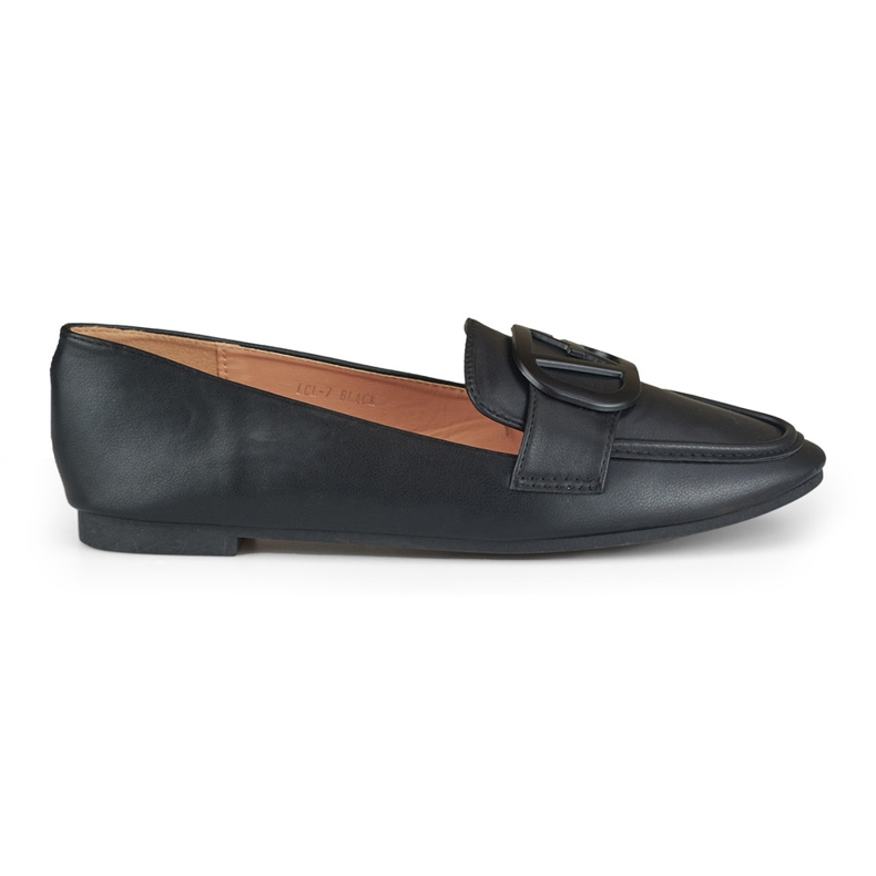 Scarpe nere da donna realizzate in ecopelle nero