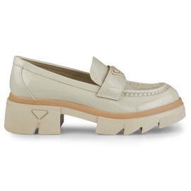 Mocassini da donna alla moda beige laccati