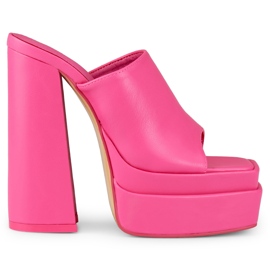 Ciabatte rosa con tacco alto di Evelyn