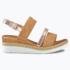Sandali beige da donna con zeppa bassa
