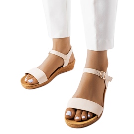 Sandali con zeppa beige di Loggia